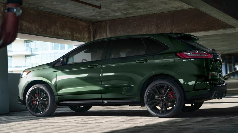 What's the Difference Between a 2022 Ford Edge STLine and ST?
