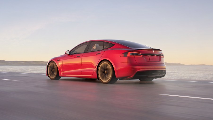 The 2022 Tesla Model S might have to step it up to compete with the 2022 Lucid Air in the luxury EV segment.