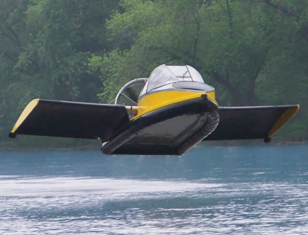 This Hovercraft Can Also Fly