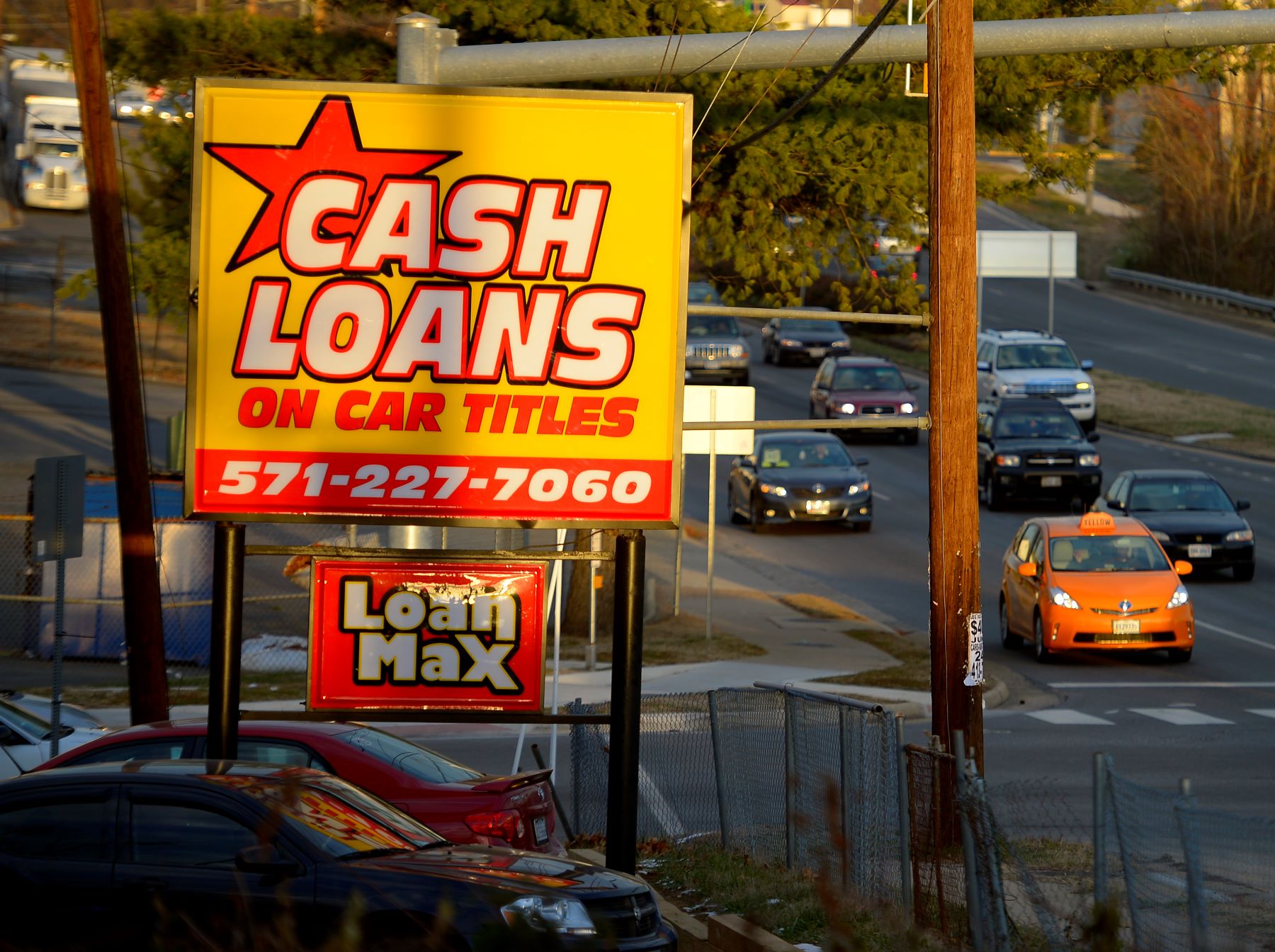 A car loan sign on Route 1 in Alexandria, Virginia, of Fairfax County