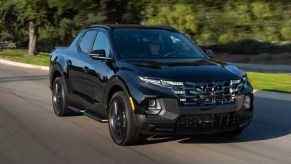 2023 Hyundai Santa Cruz Night on the road