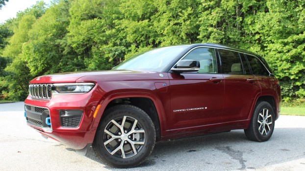 2022 Jeep Grand Cherokee 4xe Review: An Electrifying Adventure