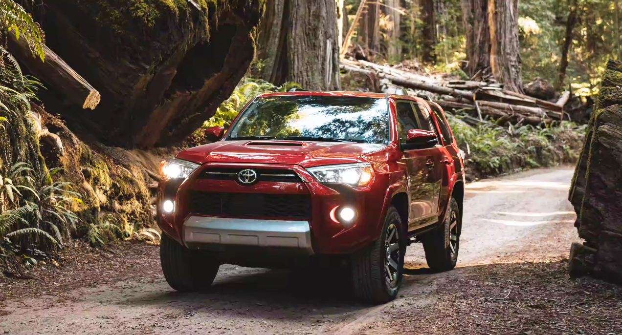 Does the 2023 Toyota Sequoia Get Better Gas Mileage Than the 2023 ...