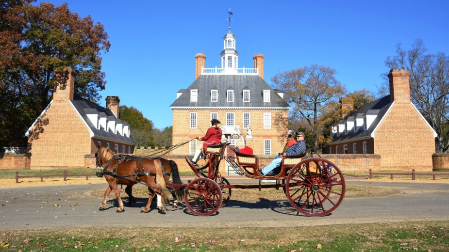 A horse-drawn carriage in Colonial Williamsburg, Virginia