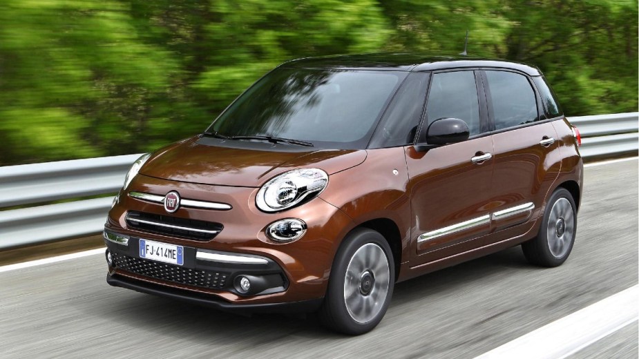 Brown Fiat 500L on the road, this was one of the worst cars ever tested by Consumer Reports