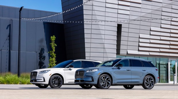 Is Lincoln Aiming to Embarrass BMW, Lexus and Audi With the new 2023 Lincoln Corsair?