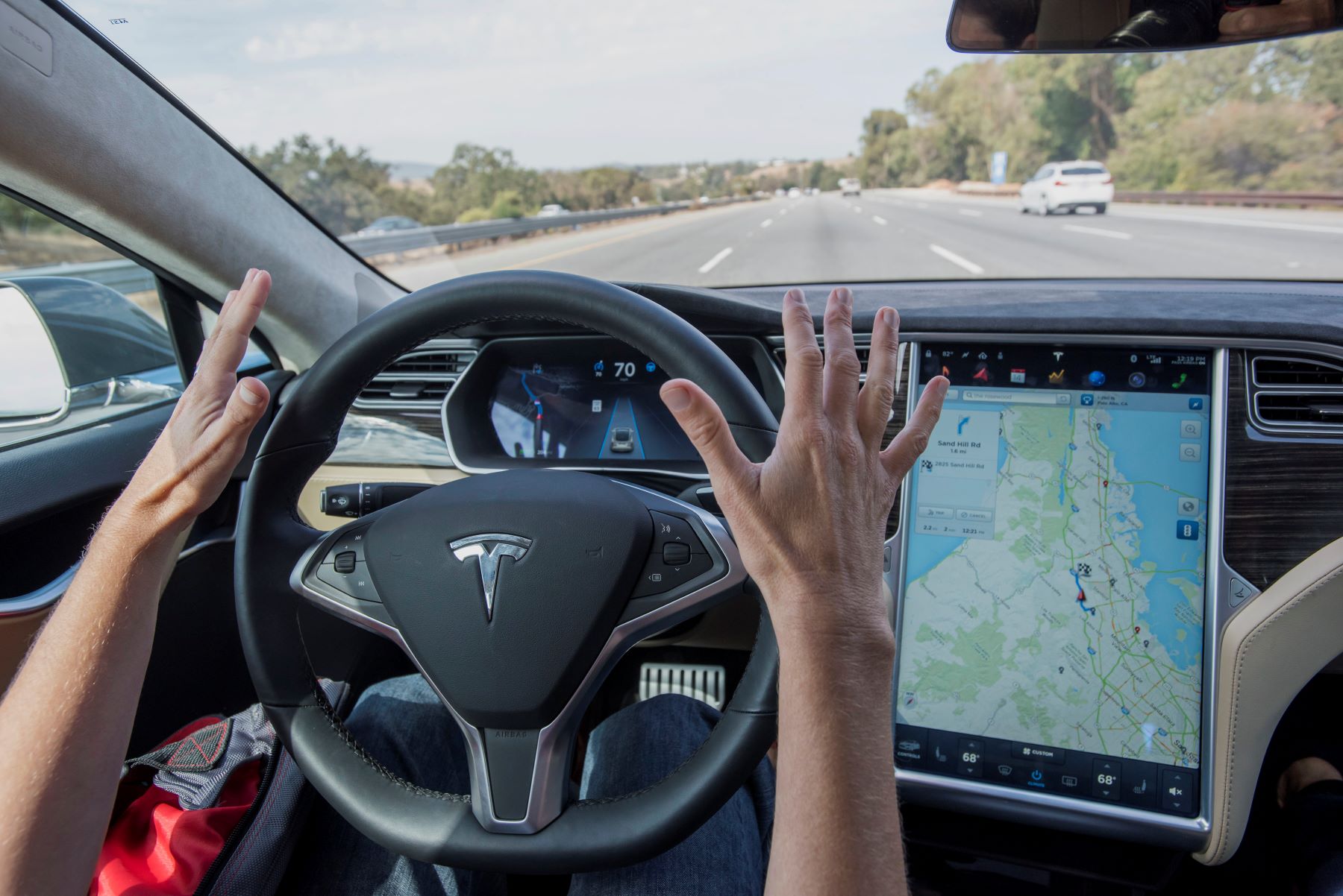 A Tesla self-driving/autonomous vehicle test touted by Elon Musk performed in Palo Alto, California in 2015