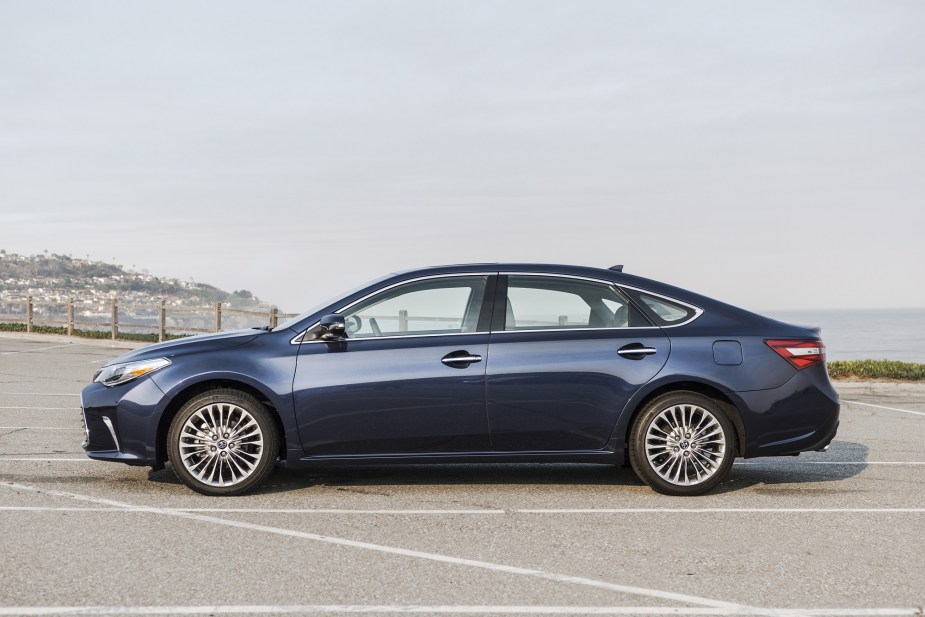 The 2017 Toyota Avalon Hybrid is a great choice for shoppers who want an affordable luxury sedan.