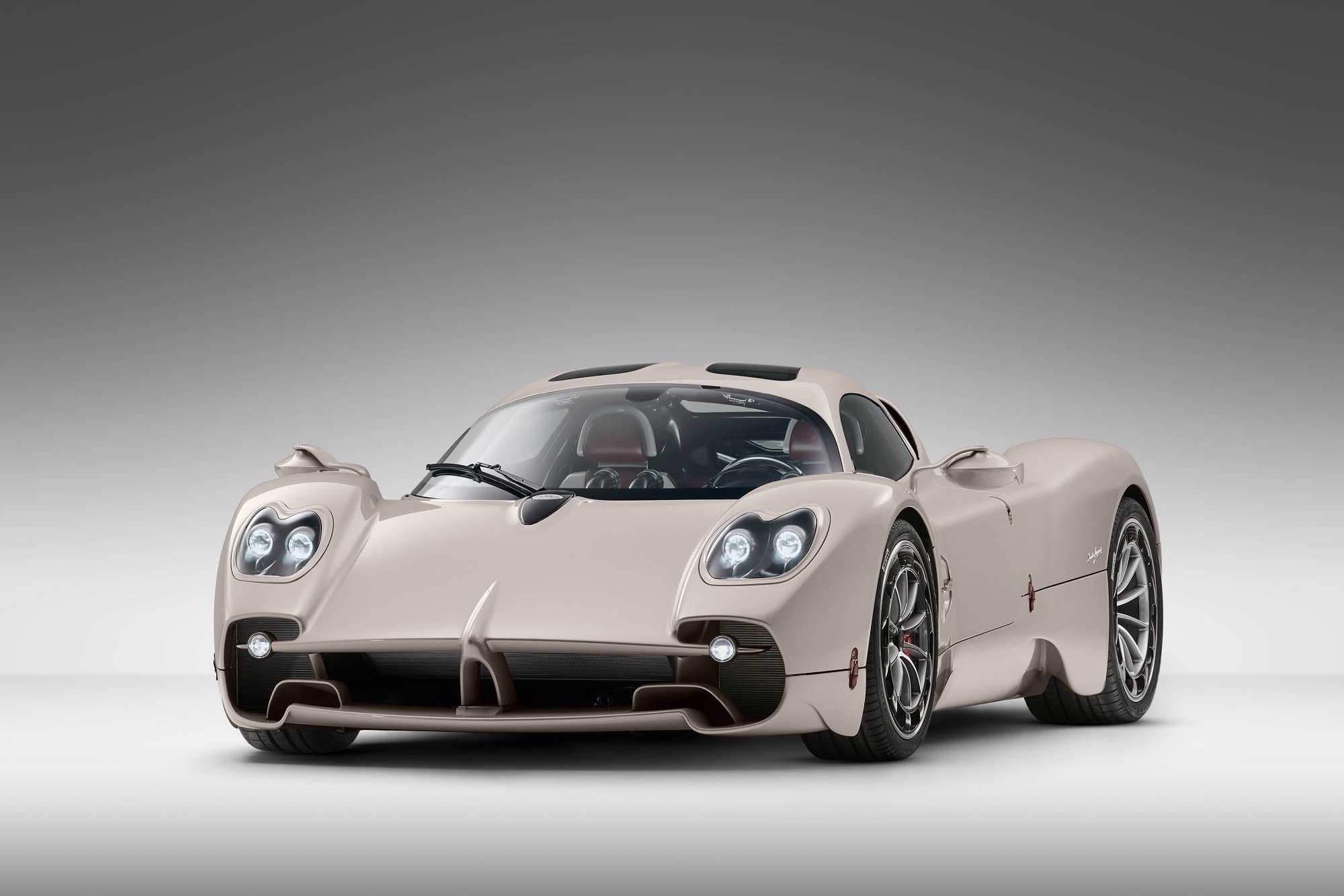 The Pagani Utopia is an elegant latest addition to Pagani's hypercar offerings.