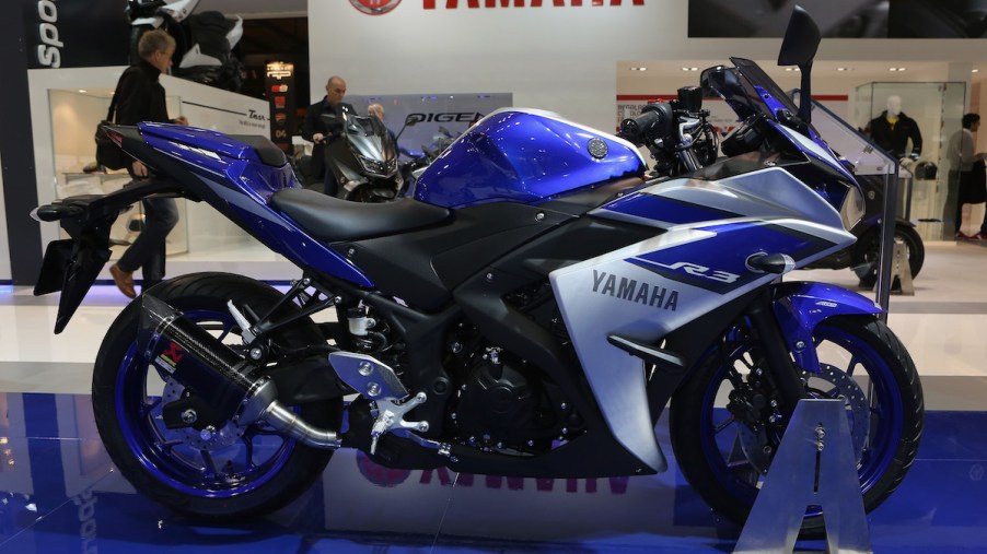 A Yamaha YZF-R3, one of the most affordable sports bike of 2022.
