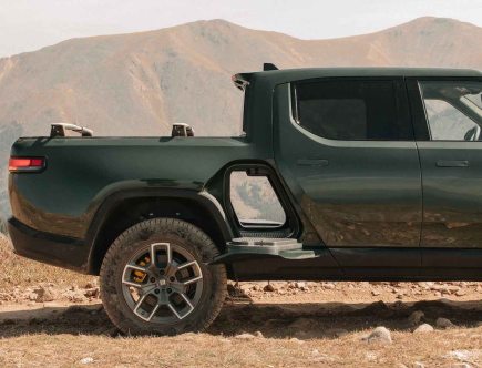 Can You Get Trapped in a Rivian Pickup Truck’s Gear Tunnel?