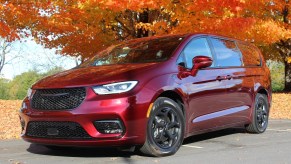 2022 Chrysler Pacifica Hybrid review