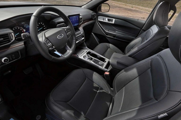 2022 Ford Explorer Hybrid interior