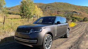2022 Range Rover exterior view in nature
