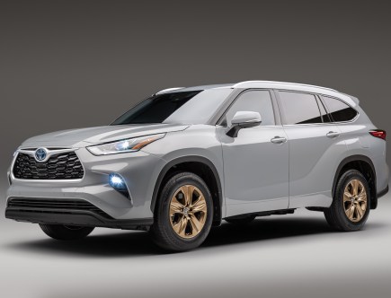 Only 1 Midsize SUV Ranks Among Consumer Reports’ Top-Rated Hybrid Vehicles