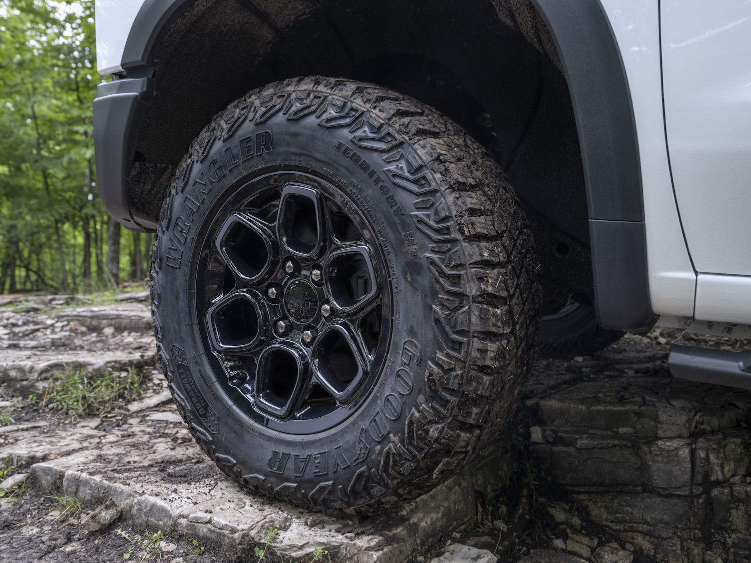 Closeup of the off-road rims available on the Chevrolet Silverado 1500 pickup truck.
