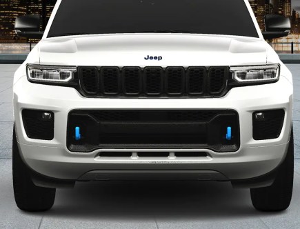 Celebrate with the 2023 Jeep Grand Cherokee 4xe 30th Anniversary Edition