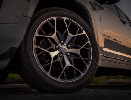 How Do You Install Larger Tires on the New Jeep Grand Cherokee?