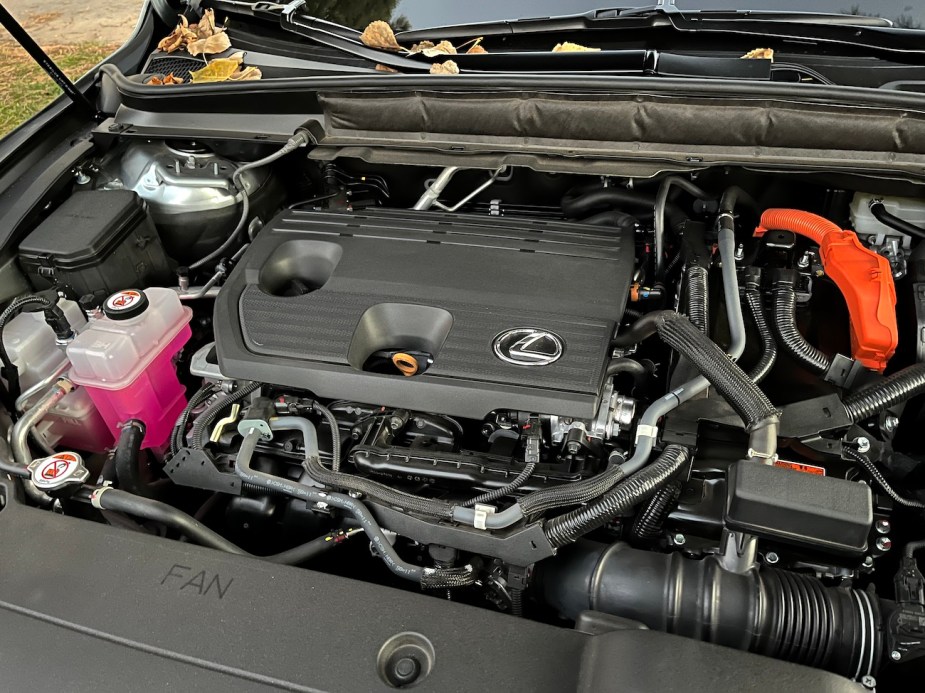 2023 Lexus RX 350h engine