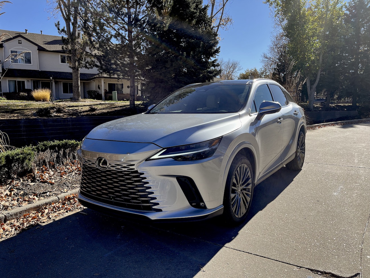 5 of Our Favorite Features on the 2023 Lexus RX 350h