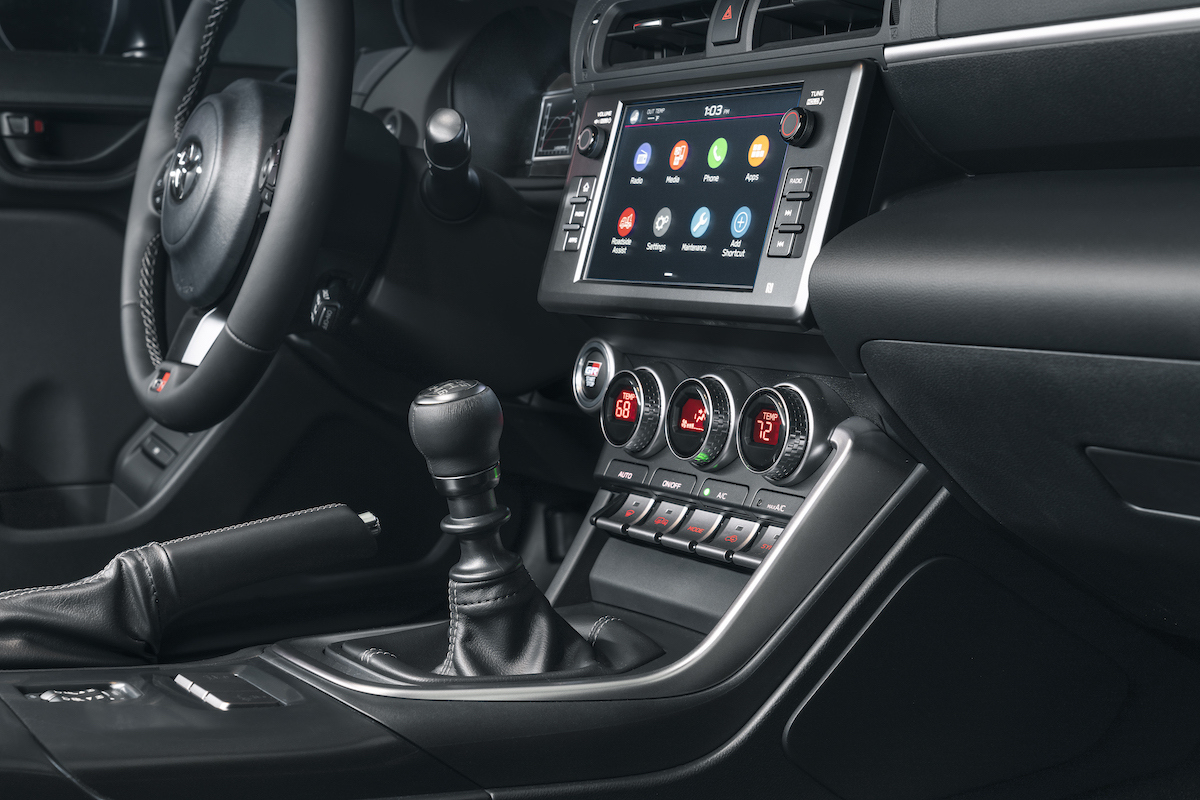 Does the 2023 Toyota GR86 Have Apple CarPlay?