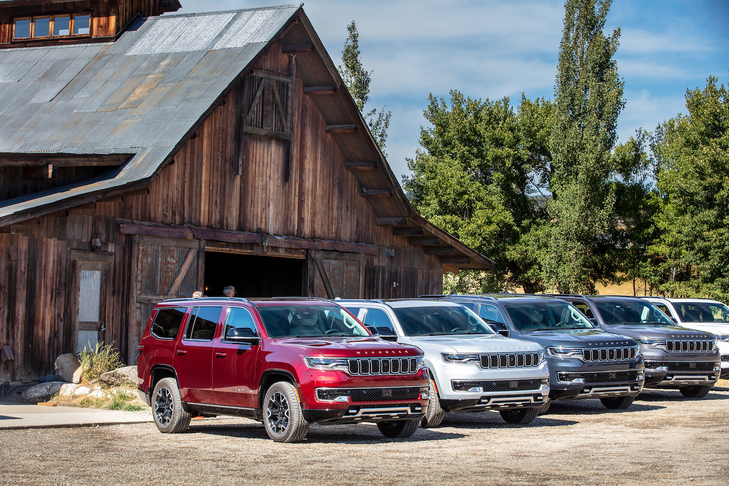 Lineup of Wagoneer luxury SUVs that are getting a price cut from Jeep.