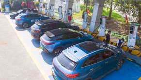 A group of EVs charging, potentially due to how the heat affect electric vehicles.