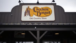 How Much Does it Cost to Charge an Electric Car at a Cracker Barrel?