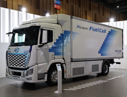 Hyundai Xcient vs. Nikola Tre: Which Is the Best Hydrogen Fuel Cell (FCEV) Truck?