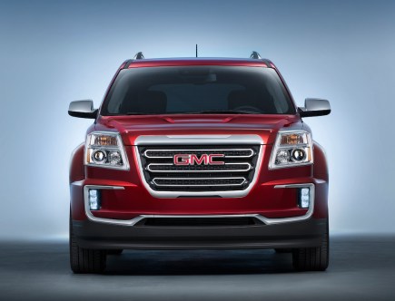 GMC Terrain Headlight Recall Fix Is ‘Unprofessional and Ridiculous,’ Owner Says