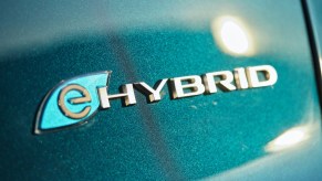 Hidden PHEVs: 2022 Chrysler Pacifica Hybrid