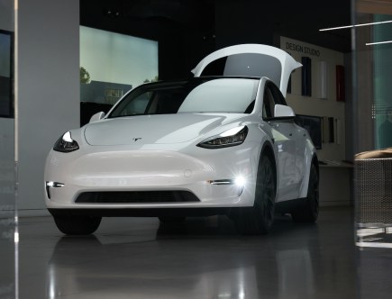 6 Advantages the 2022 Tesla Model Y Has Over the 2023 Kia Niro EV