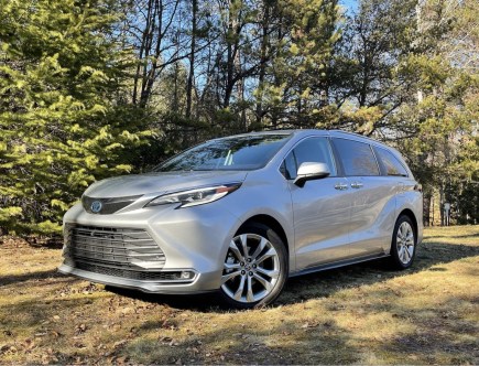 Real-World Comparison: Toyota Sienna vs. Chrysler Pacifica