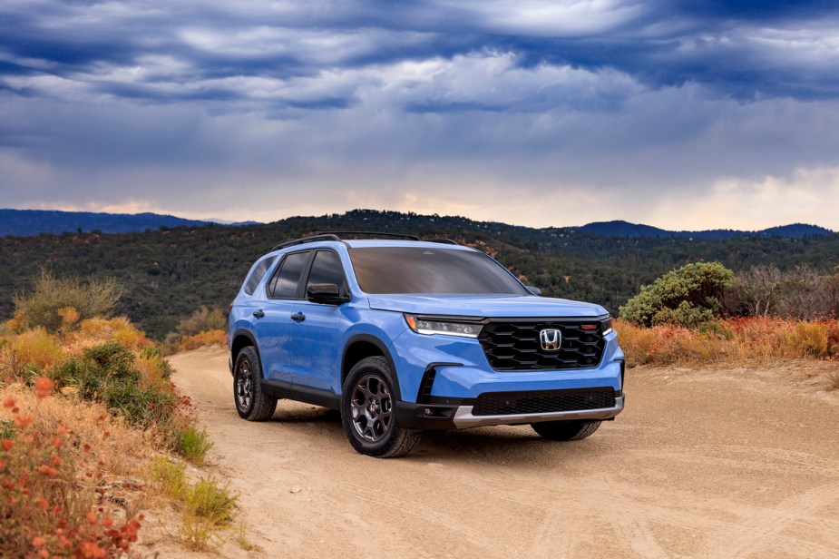 A blue 2023 Honda Pilot TrailSport, how much does a Pilot cost? What are the prices?
