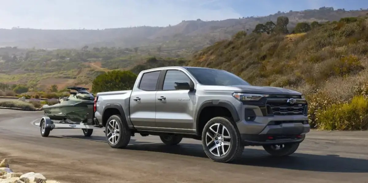 2023 Chevrolet Colorado front 3/4 towing jet ski