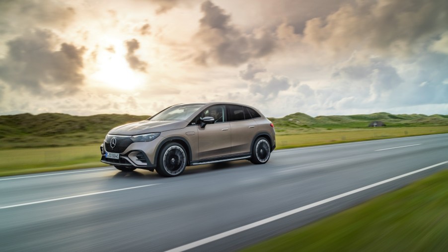 Rent an acceleration increase for your Mercedes-EQ