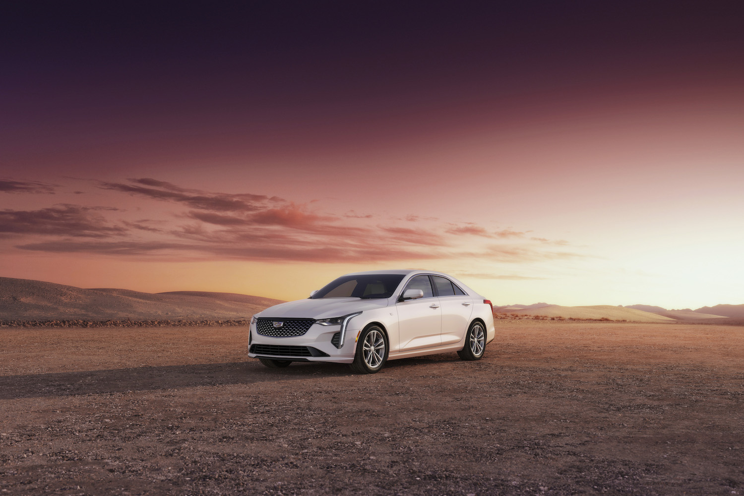 2023 Cadillac CT4 Luxury, in Crystal White Tricoat, front ¾ angle