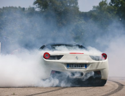 The C8 Corvette Outruns These 5 Supercars and Hypercars to 60 MPH