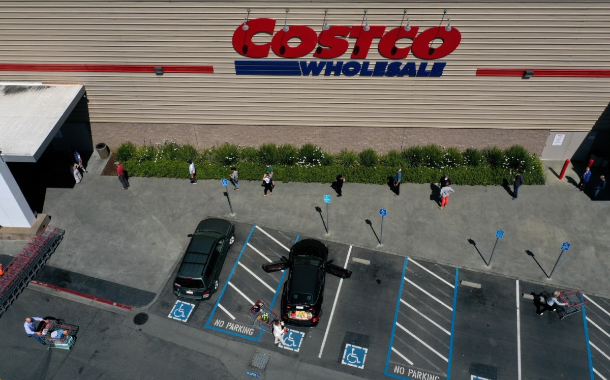How Long Does It Take to Charge an Electric Car at Costco?