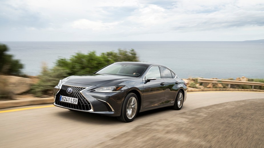 The Lexus ES 300h is a great alternative to the Avalon Hybrid.