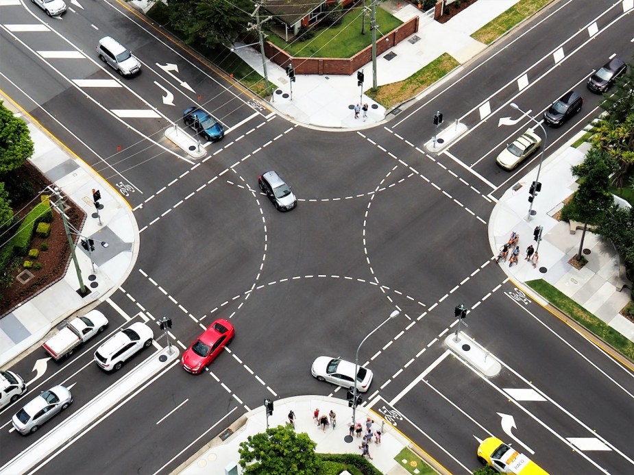 Birds-eye view of an intersection where you could take four sudden right-hand corners to see if anyone is following you.