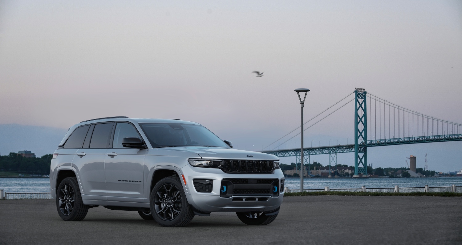 Best hybrid SUVs for road trips like the 2023 Jeep Grand Cherokee 4xe