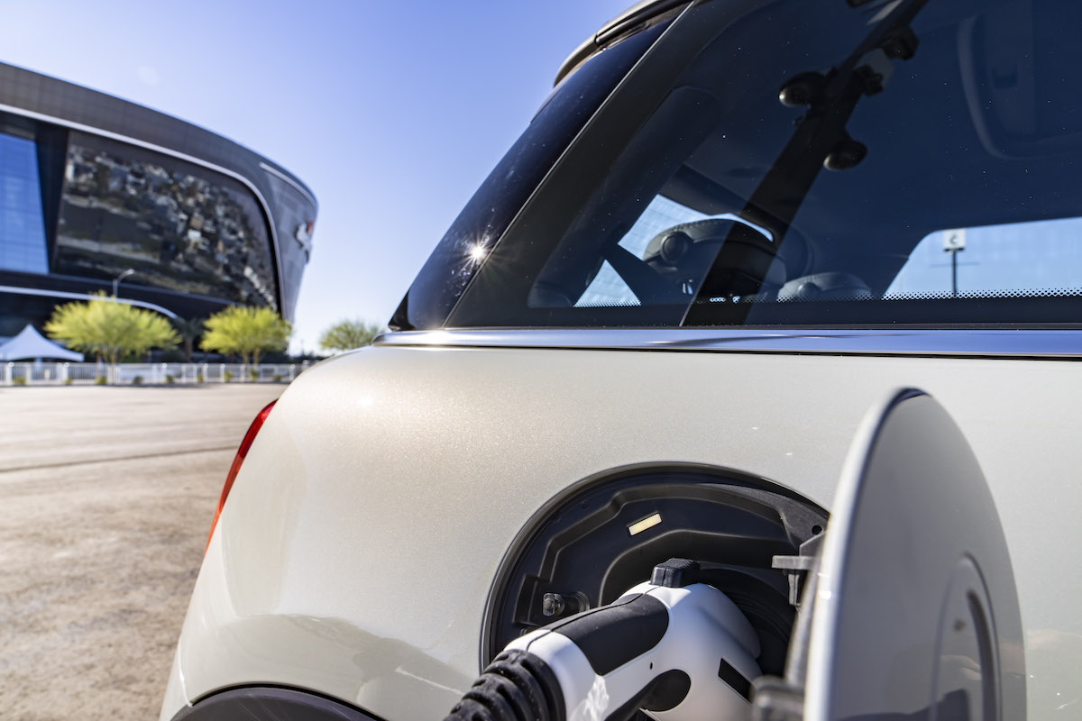 Only 2 Electric Cars Have Standard Driving Ranges Under 200 Miles