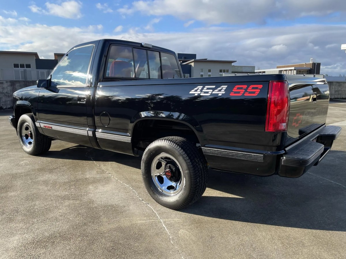 1990 Chevy 454 SS OBS truck
