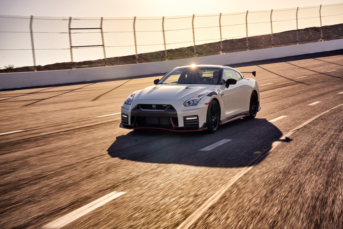 For 2020, the GT-R NISMO is about total balance. New race-proven turbochargers, improved gearbox shift control, lighter components, reduced overall mass and upgrades to the brakes, wheels and tires contribute to a 2.5-second reduction in lap time around Nissan’s development track. There’s also an improvement of the GT-R’s inherent high-speed stability, even at speeds of up to 186 mph.