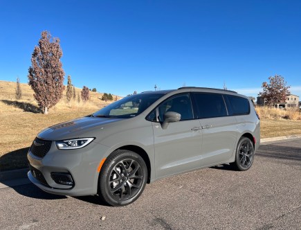 2022 Chrysler Pacifica: The Hybrid Version Is the Better Way to Go 