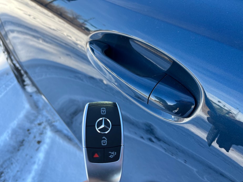 2022 Mercedes-Benz EQB 350 remote key fob