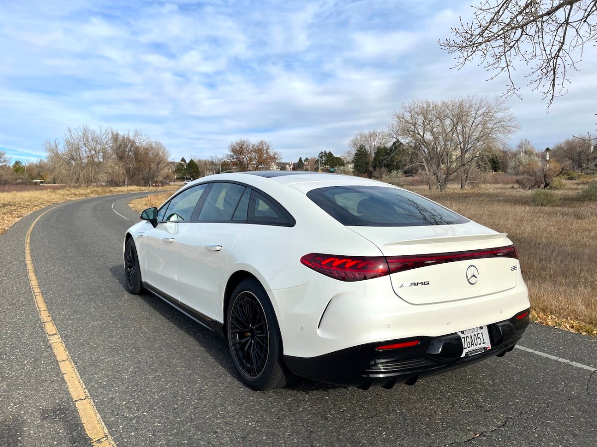 This Luxury Car Is the Best RearWheel Drive Car to Buy in 2022 Says U