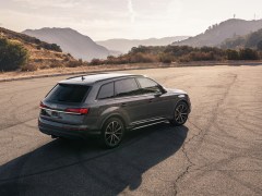Q7 vs the Rest: Which 2023 Three-Row Luxury SUV Is the Best Value?