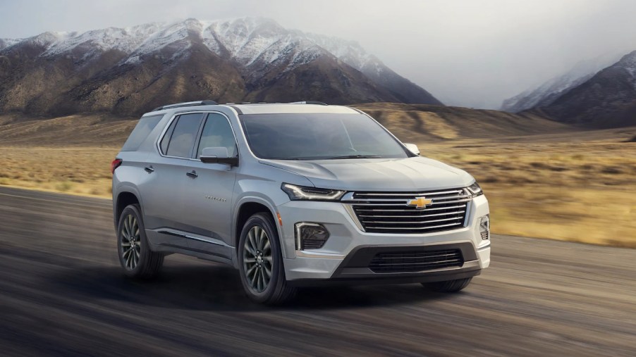 2023 Chevrolet Traverse Incentives for this silver SUV